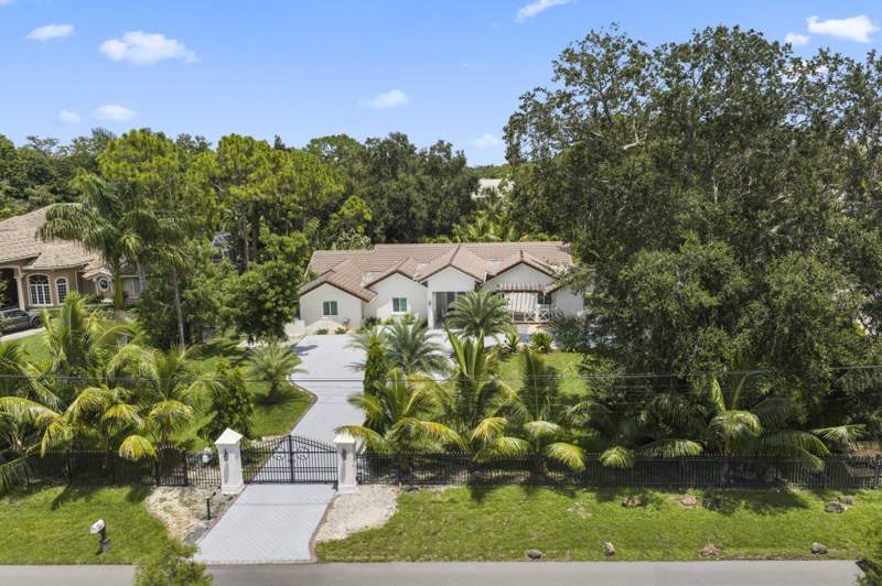 6 bedroom Single Family Residence at 6344 NW 74th Terrace, Pine Tree Estates, Parkland — photo 3