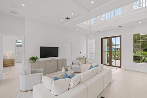 533 Driftwood Road, North Palm Beach FL - photo 11 of 64