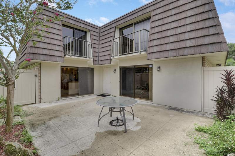 2 bedroom Townhouse at 7126 71st Way, Heritage Village, West Palm Beach — photo 4