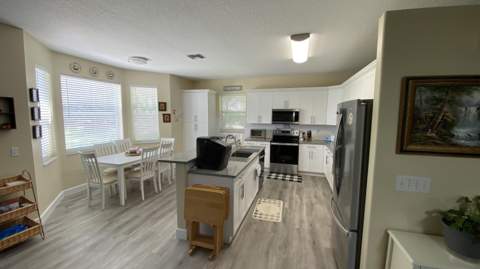 7650 Oak Grove Circle, Lake Worth FL - photo 18 of 69