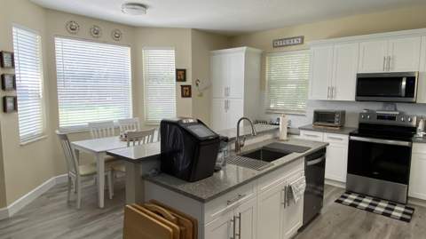7650 Oak Grove Circle, Lake Worth FL - photo 20 of 69