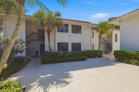 85 Pelican Pointe Drive #203, Delray Beach FL - photo 9 of 38