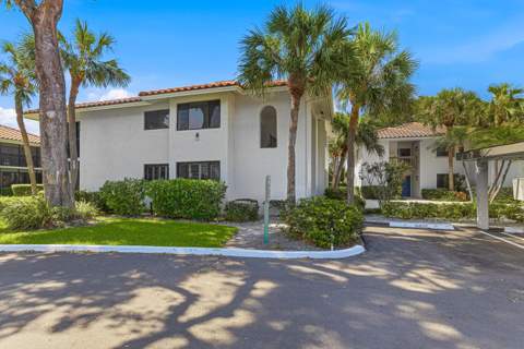 85 Pelican Pointe Drive #203, Delray Beach FL - photo 8 of 38