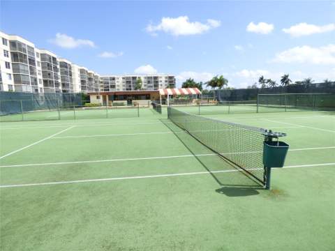 700 S Hollybrook Drive #104, Pembroke Pines FL - photo 16 of 19