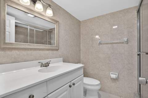 231 E Lantana Road #204, Lantana FL - photo 12 of 32