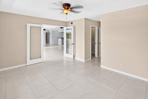 231 E Lantana Road #204, Lantana FL - photo 24 of 32