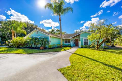 2232 SW Racquet Club Drive, home for sale on SW Racquet Club Drive