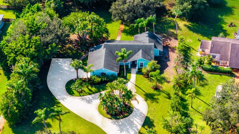 3 bedroom Single Family Residence at 2232 SW Racquet Club Drive, Crane Creek Racquet Club, Palm City — photo 2