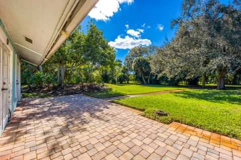 2232 SW Racquet Club Drive, Palm City FL - photo 7 of 37