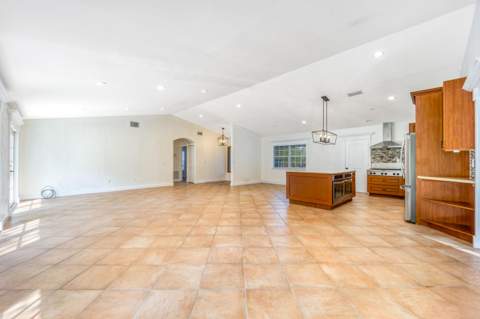 2232 SW Racquet Club Drive, Palm City FL - photo 8 of 37