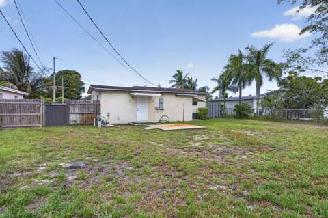 2681 NW 2nd Street, Boynton Beach FL - photo 21 of 31