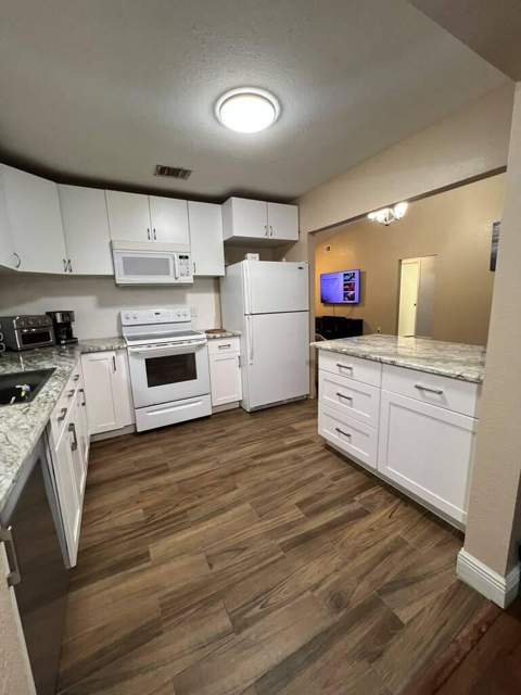 2290 SE Breckenridge Circle, Port St. Lucie FL - photo 6 of 26