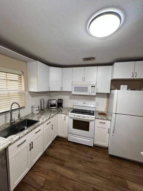 2290 SE Breckenridge Circle, Port St. Lucie FL - photo 7 of 26