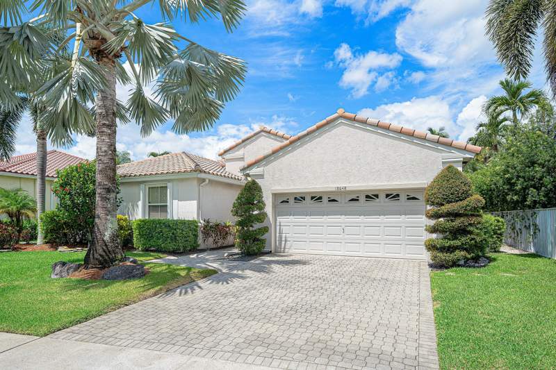 4 bedroom Single Family Residence at 18648 Ocean Mist Drive, The Shores, Boca Raton — photo 4
