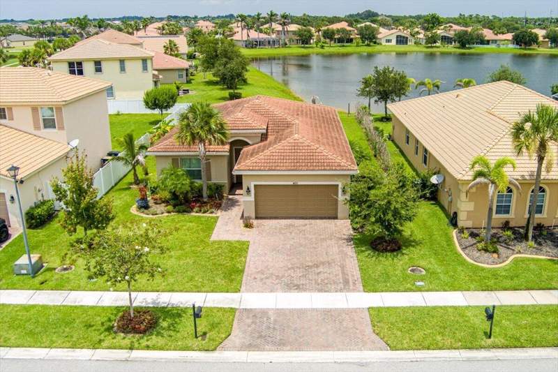3 bedroom Single Family Residence at 4111 Worlington Terrace, Bent Creek Tract A-1, Fort Pierce — photo 5