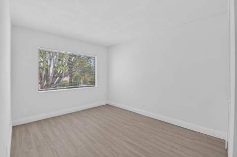 6352 Seven Springs Boulevard #B, Greenacres FL - photo 19 of 23
