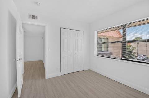 6352 Seven Springs Boulevard #B, Greenacres FL - photo 22 of 23