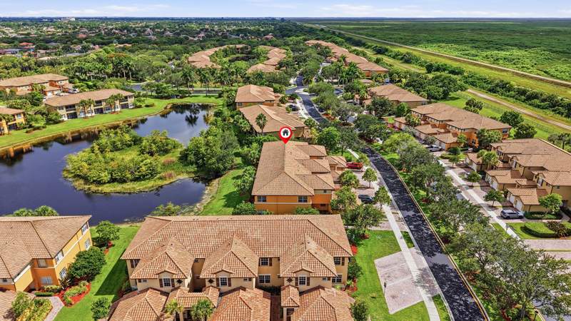 3 bedroom Condominium at 8288 NW 128th Lane #38-F, Cypress Pointe III At Heron Bay, Parkland — photo 3