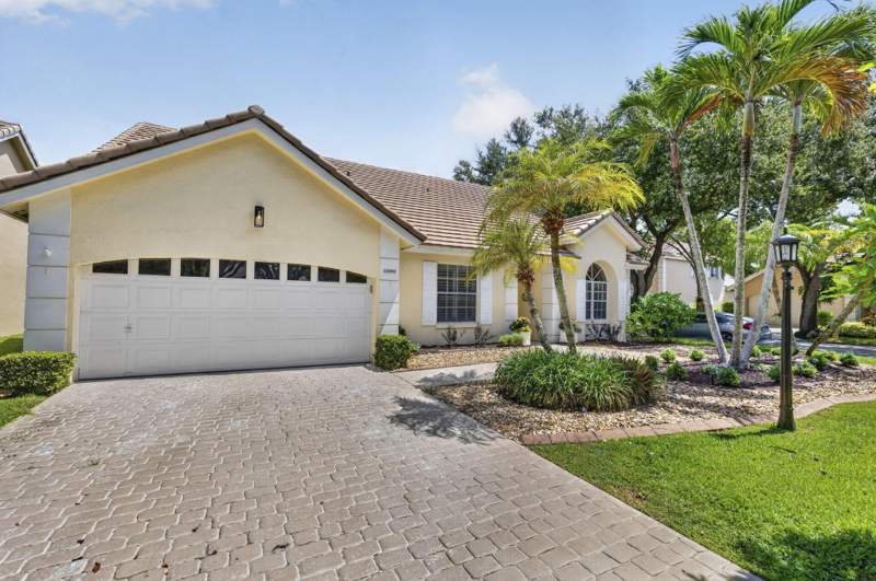 3 bedroom Single Family Residence at 12702 NW 20th Court, Georgetown At Eagle Trace, Coral Springs — photo 2