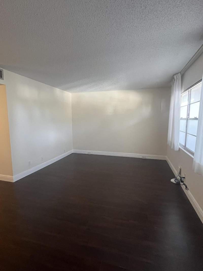 1 bedroom Condominium at 2070 Wolverton D #2070, Wolverton At Century Village Condo, Boca Raton — photo 4