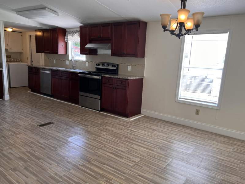 3 bedroom Manufactured Home at 10629 S 228th Lane, Sandalfoot Blvd Estates, Watergate — photo 2