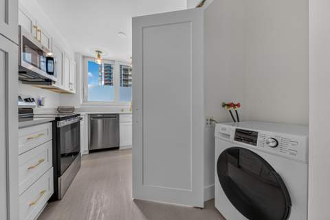 1370 S Ocean Boulevard #405, Pompano Beach FL - photo 11 of 40