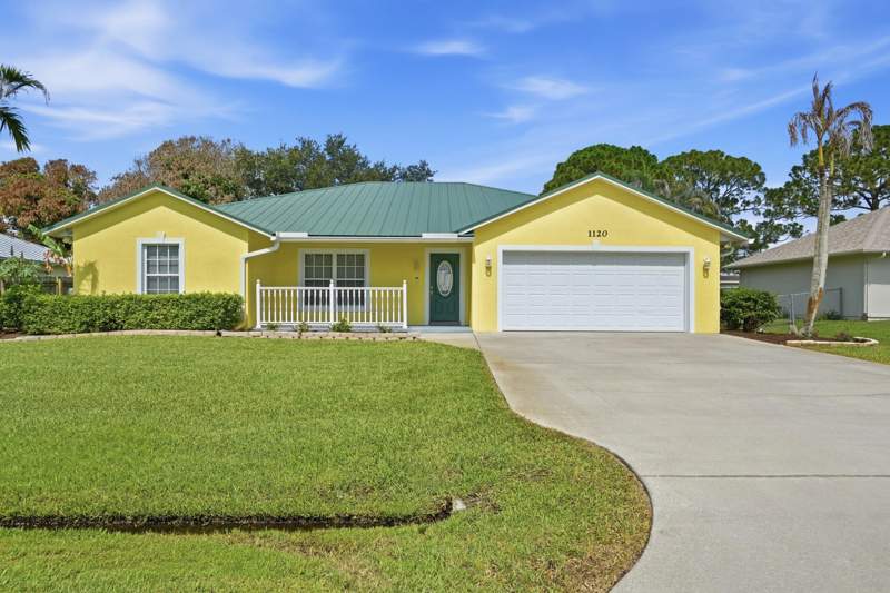 4 bedroom Single Family Residence at 1120 SW Irving Street, Port St Lucie Section 4, Port St. Lucie — photo 2