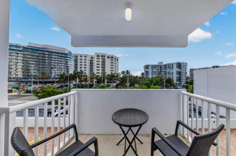 1370 S Ocean Boulevard #405, Pompano Beach FL - photo 19 of 40