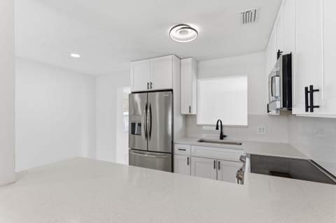 1410 NW 1st Court, Boynton Beach FL - photo 10 of 25
