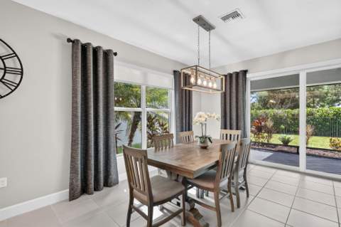 11553 SW Half Moon Lake Lane, Port St. Lucie FL - photo 16 of 104