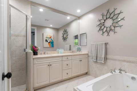 1057 E Heritage Club Circle, Delray Beach FL - photo 13 of 48
