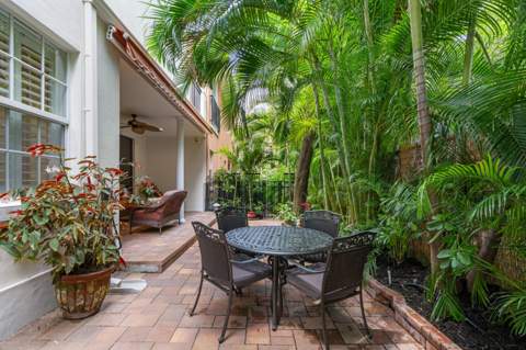 1057 E Heritage Club Circle, Delray Beach FL - photo 22 of 48