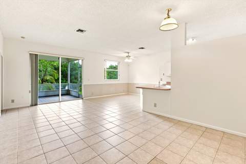 1490 Fairway Circle, Greenacres FL - photo 10 of 30