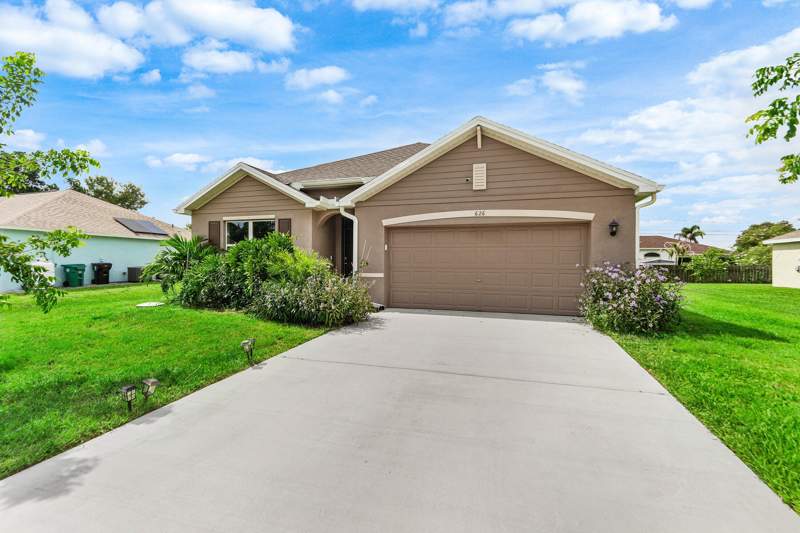 4 bedroom Single Family Residence at 626 SW Ester Avenue, Port St Lucie Section 27, Port St. Lucie — photo 2