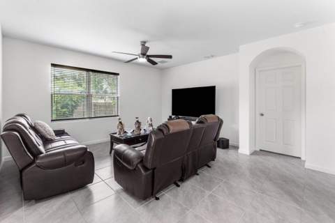 626 SW Ester Avenue, Port St. Lucie FL - photo 11 of 27