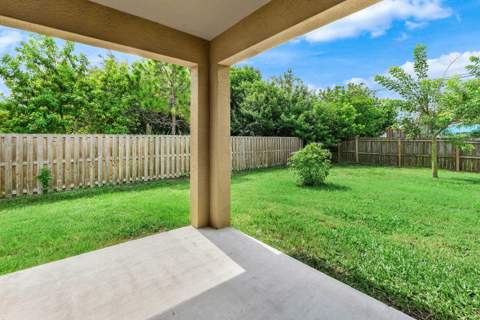626 SW Ester Avenue, Port St. Lucie FL - photo 24 of 27