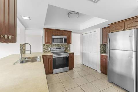 9171 NW 26th Place, Sunrise FL - photo 18 of 42