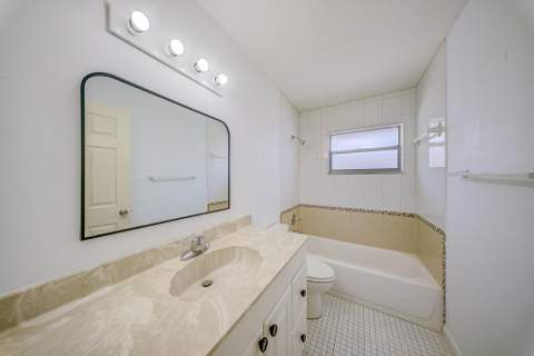 546 Covered Bridge Boulevard #A, Lake Worth FL - photo 12 of 29
