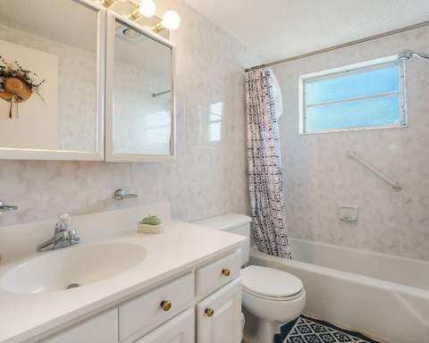 180 NE 12th Avenue #15E, Hallandale Beach FL - photo 6 of 28
