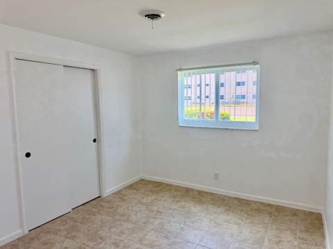 617 SE 8th Avenue, Deerfield Beach FL - photo 21 of 35