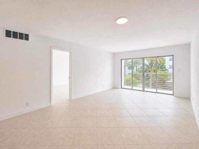 1 bedroom Condominium at 1541 S Ocean Boulevard #219, Gardens By The Sea South, Pompano Beach — photo 5