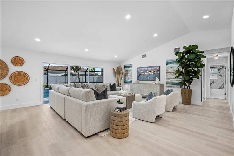 3 bedroom Single Family Residence at 48 Wingo Street, Tequesta Pines, Tequesta — photo 2