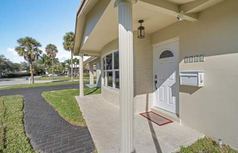 5040 NE 22nd Avenue, Lighthouse Point FL - photo 20 of 27