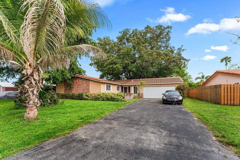 3 bedroom Single Family Residence at 11260 NW 41st Street, Glenwood Subdivision, Coral Springs — photo 1