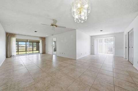 5852 Dream Court #35D, Fort Pierce FL - photo 9 of 29