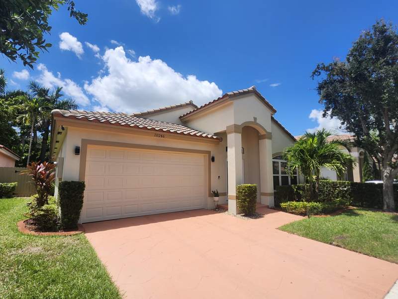 3 bedroom Single Family Residence at 10246 SW 16th Court, The Landings, Pembroke Pines — photo 4