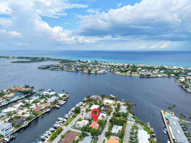 815 South Road home for sale in Harbor Estates