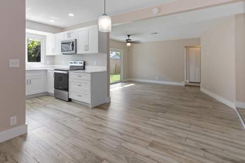 119 W Norfolk Road, Jupiter FL - photo 11 of 43