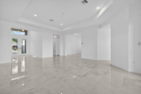 11965 SW Sandy Bay Circle, Port St. Lucie FL - photo 8 of 26