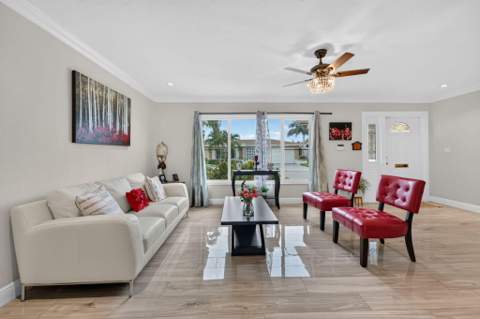 4716 NW 49th Place, Tamarac FL - photo 9 of 34